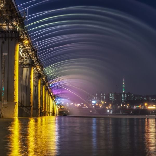Seoul River Bus Service 2025: Travel The Han River By Boat 8 Banpo Rainbow Bridge Fountain in Seoul
